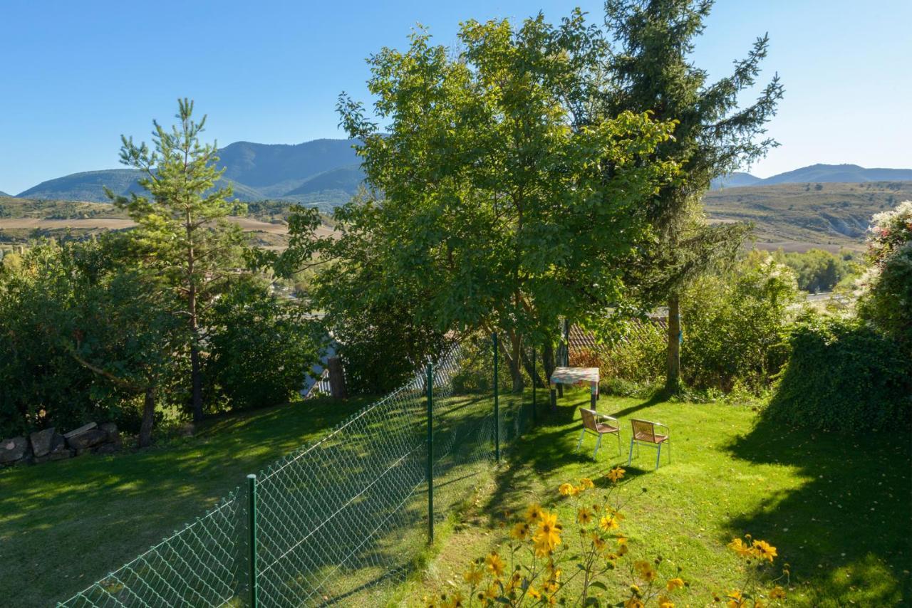 Villa O Zierzo Jaca Esterno foto